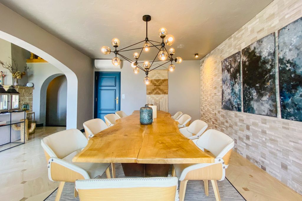 Le Balcon de Cannes French Riviera Olivers Travels 5