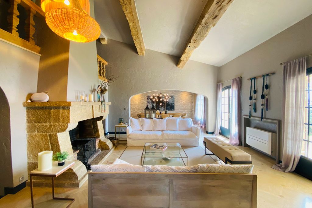 Le Balcon de Cannes French Riviera Olivers Travels 4