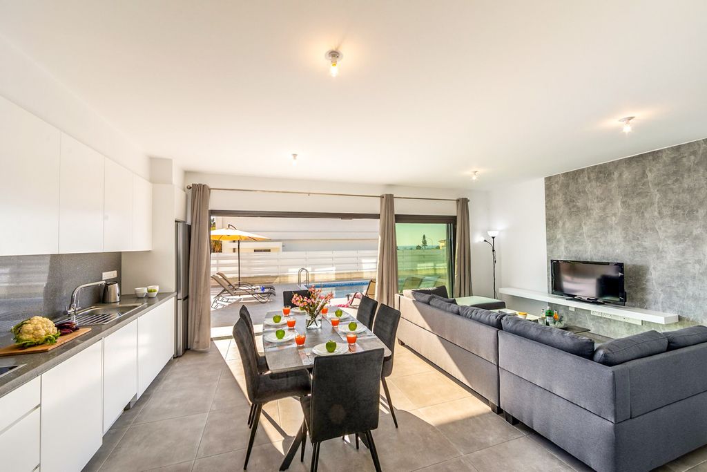 Villa Thora Cyprus Olivers Travels 2