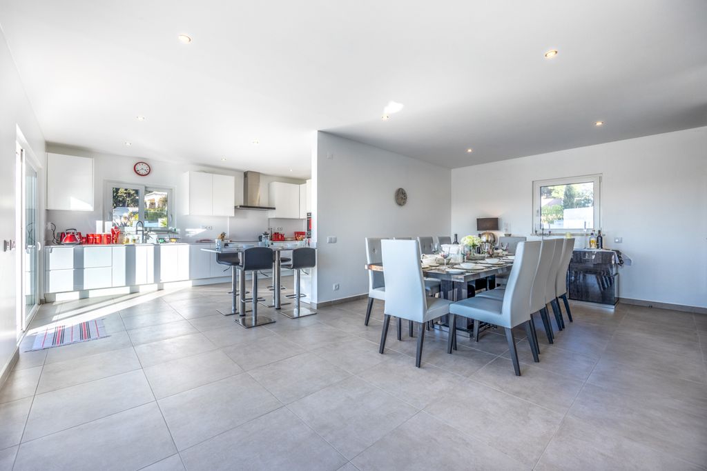 Casa Bissau Algarve Olivers Travels 4