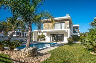 Casa Alves Lisbon Coast Olivers Travels 1