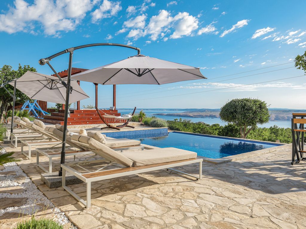 Villa Lana Kvarner Olivers Travels 02