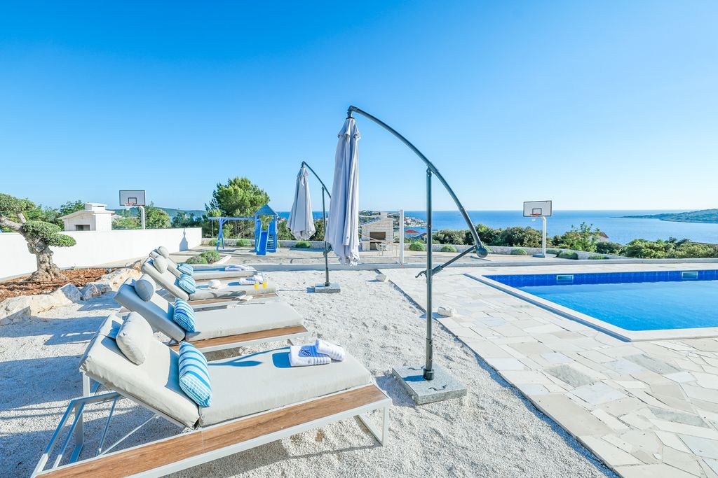 Villa Vjeko Dalmatia Coast Croatia OliversTravels 2