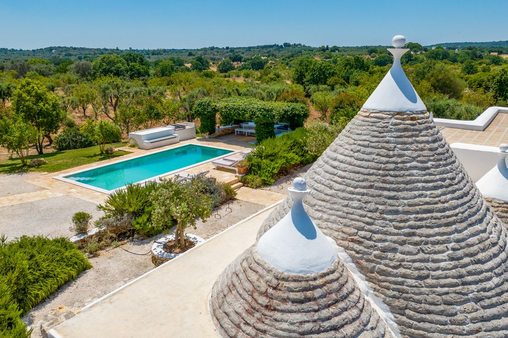 Trullo Mendula Puglia Olivers Travels 5