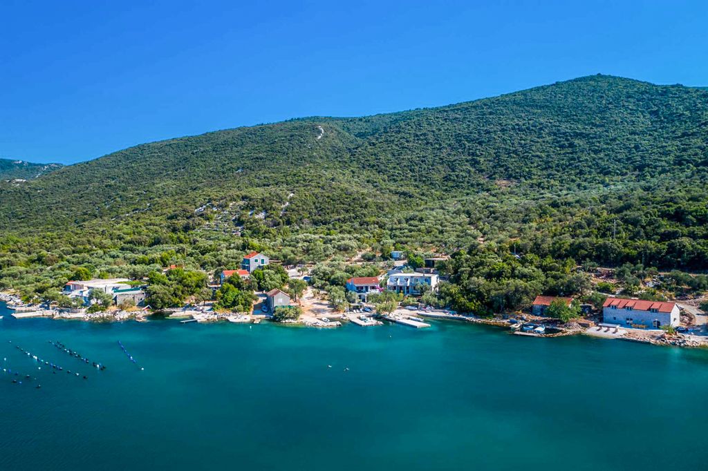 Villa Green Dalmatian Coast Olivers Travels5