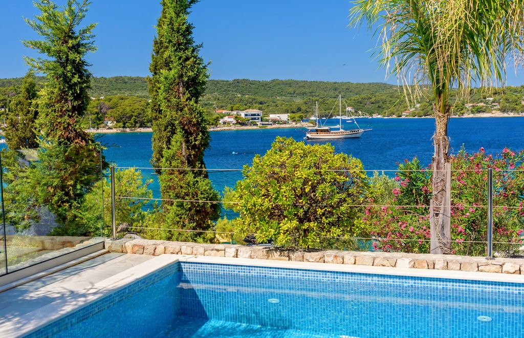 Villa Racquel Dalmatia Olivers Travels 2