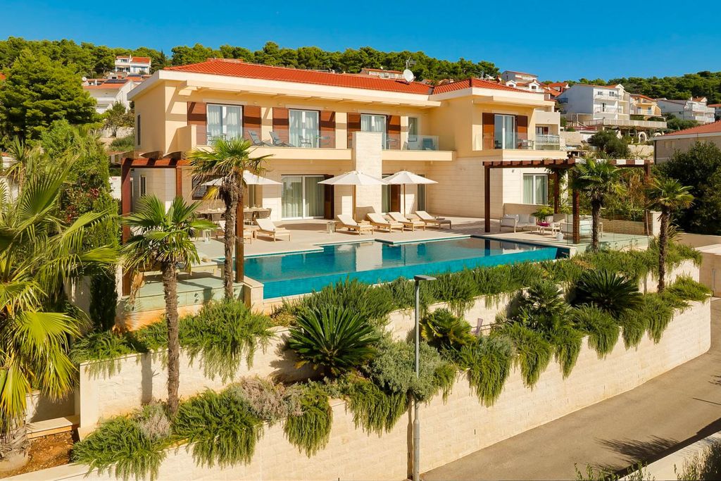 Villa Luksuzan I Hvar Cratia OliversTravels 1