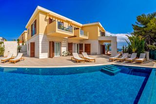 Villa Luksuzan II Hvar Olivers Travels 1