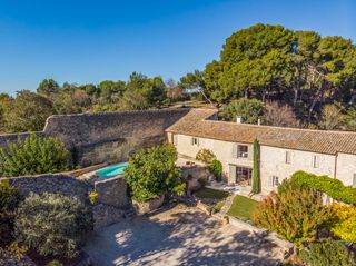 Le Mas D Elise Provence Alpes Olivers Travels 1