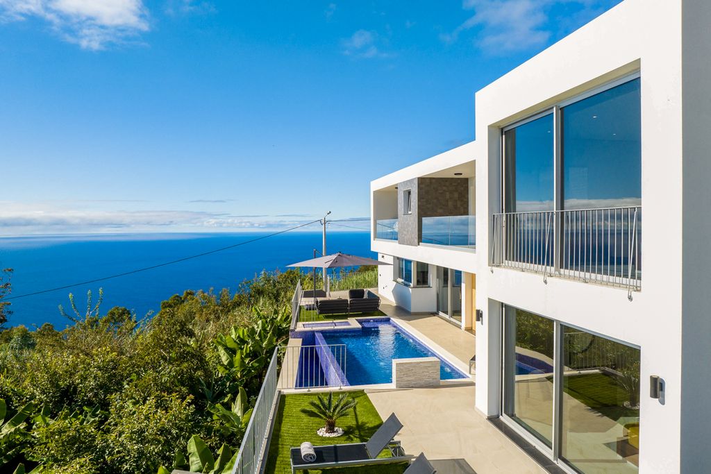 Villa Serrado Calheta Olivers Travels 01