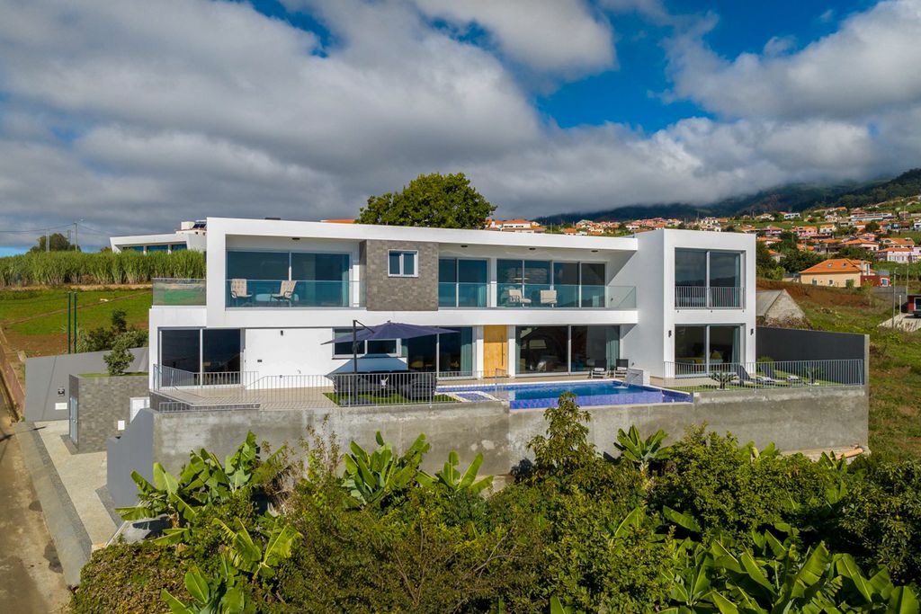 Villa Serrado Calheta Olivers Travels 02