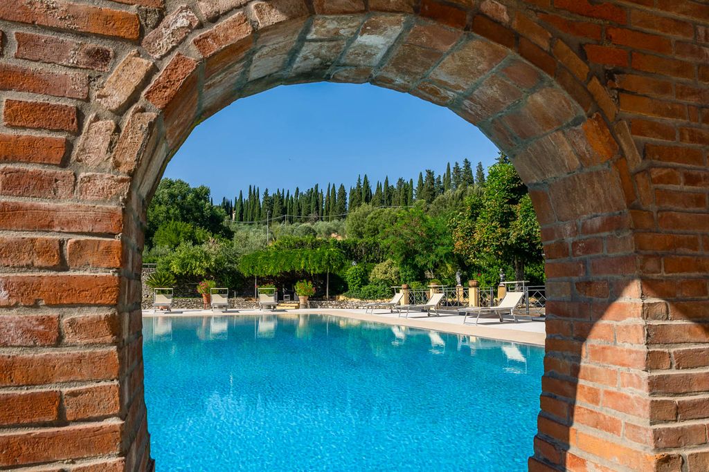 Villa Torre Giulia tuscany Italy Olivers Travels 3