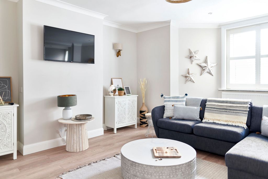 The Sanctuary Dorset Olivers Travels 4