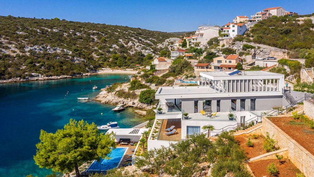 Villa Ljeto Dalmatia Coast Olivers Travels 2