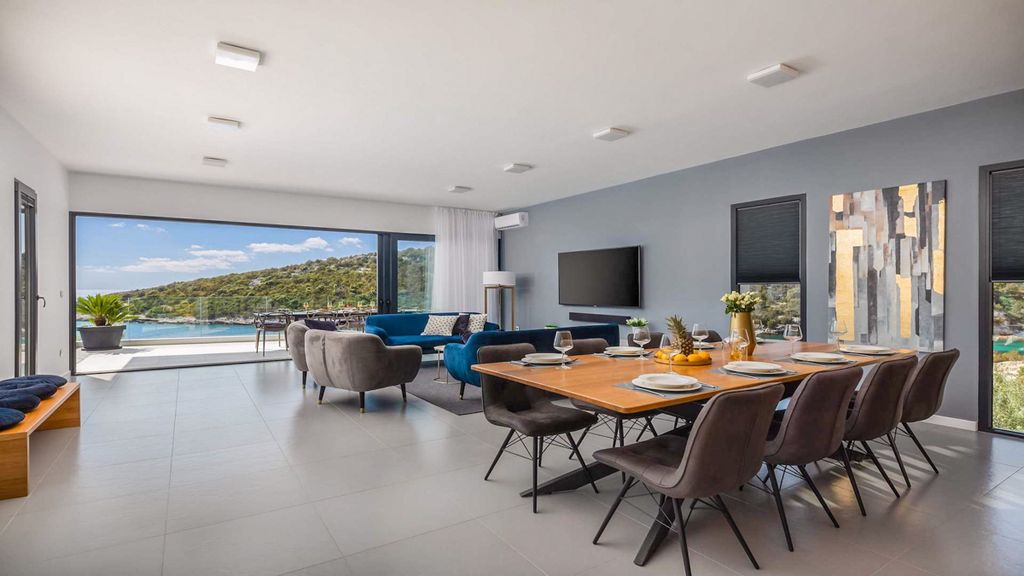 Villa Ljeto Dalmatia Coast Olivers Travels 3