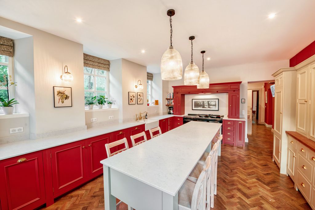 Chateau Des Frontieres Midi Pyrenees Olivers Travels 4