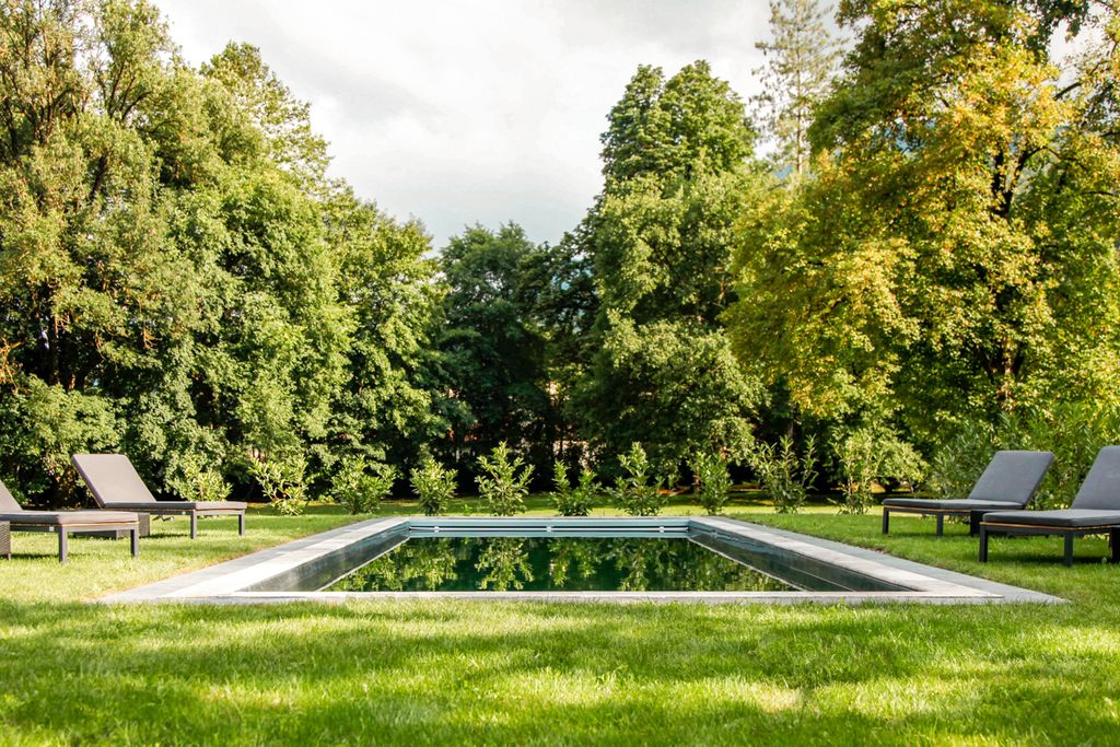 Chateau Des Frontieres Midi Pyrenees Olivers Travels 2