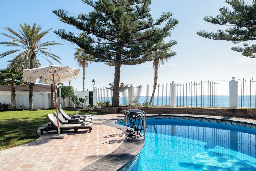 Villa Banus Mar Costa del Sol Olivers Travels 2