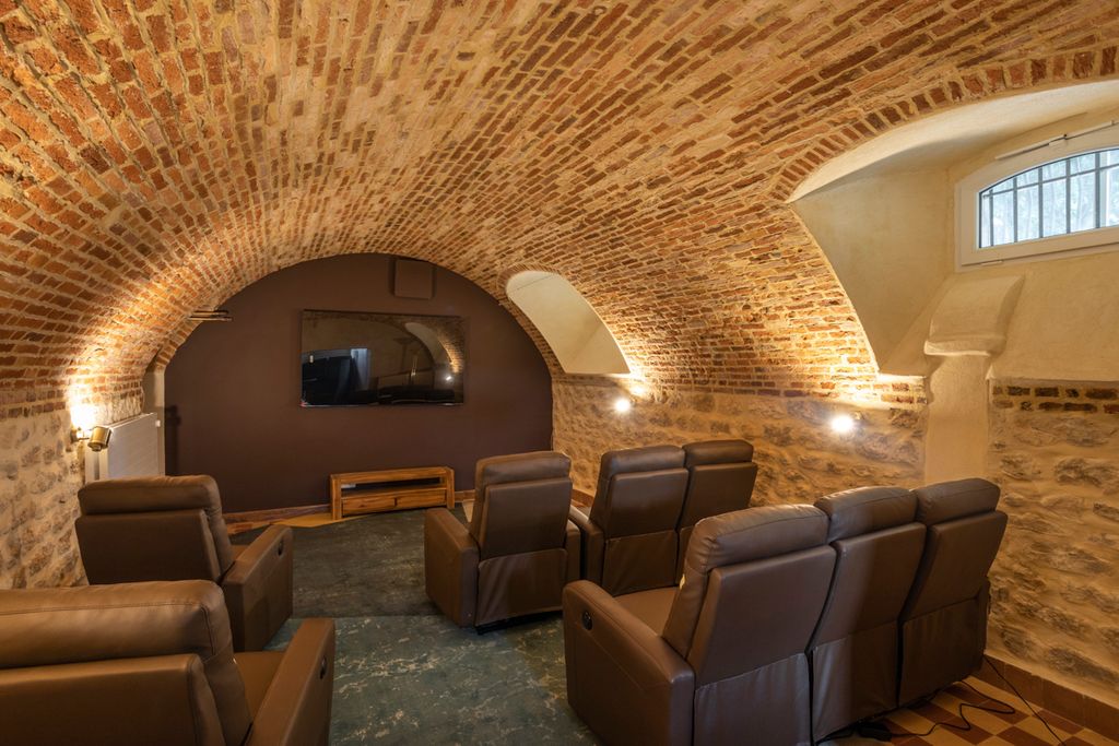 Chateau Alphonse Normandy Olivers Travels5