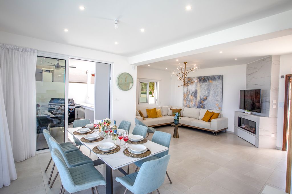 Villa Nicos Cyprus Olivers Travels 3
