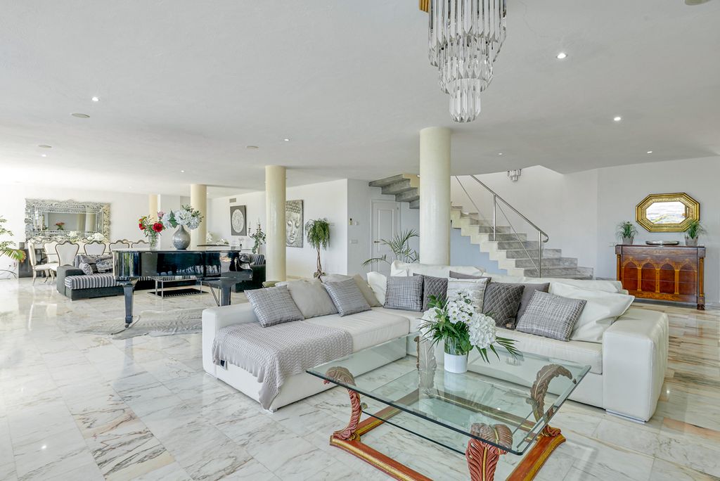 Villa Oria Ibiza Olivers Travels 3