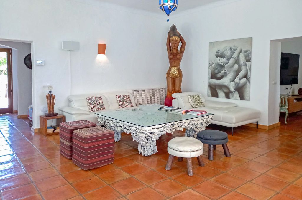 Villa Argamassa Ibiza Olivers Travels 03