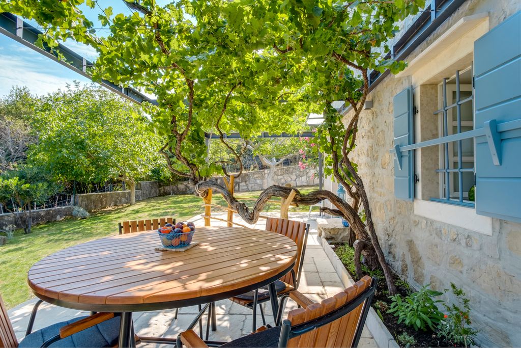 Villa Nerezine Dalmatia Olivers Travels 2