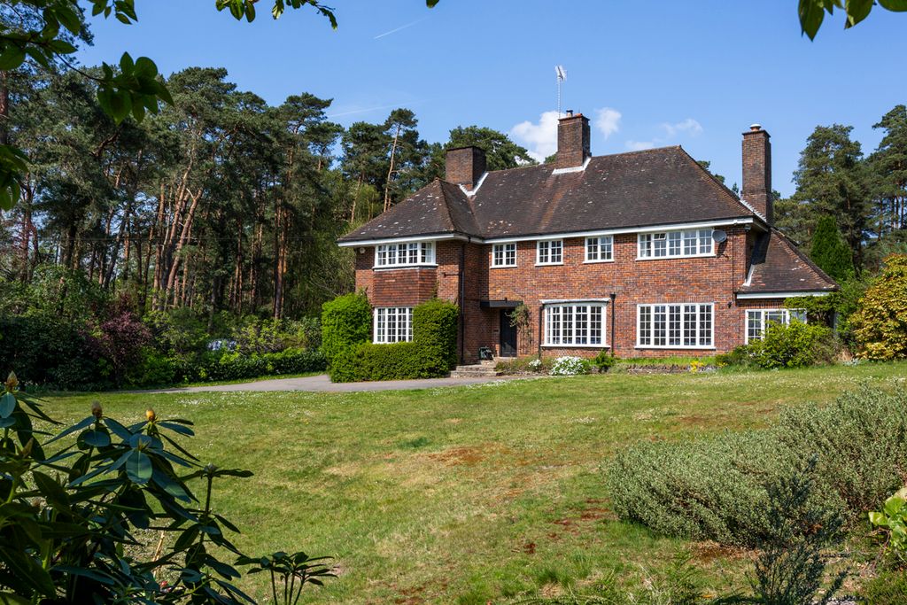 Crooksbury Hill House South East Olivers Travel 2