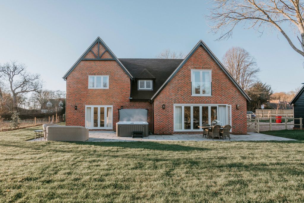 Holly Grove House South East Olivers Travels 1