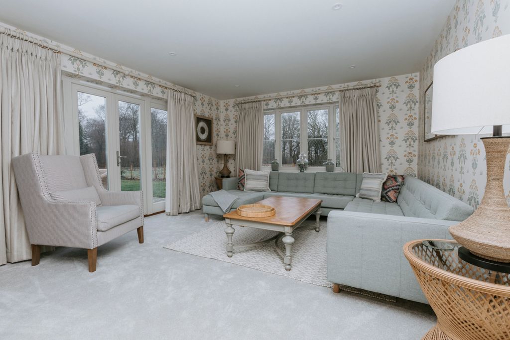 Holly Grove House South East Olivers Travels 4
