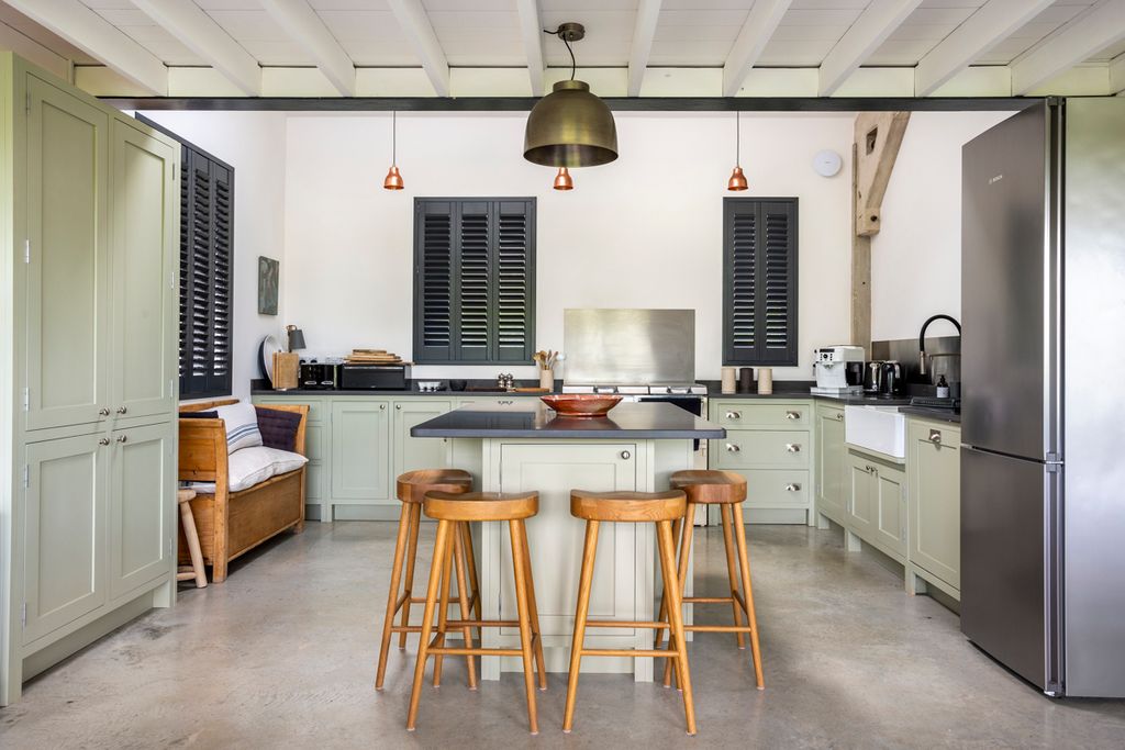 Lewes Barn South East Olivers Travels4