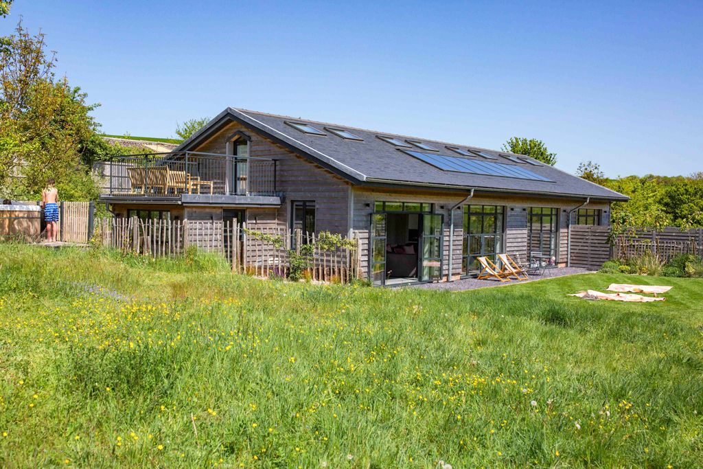 Lewes Barn South East Olivers Travels1.1