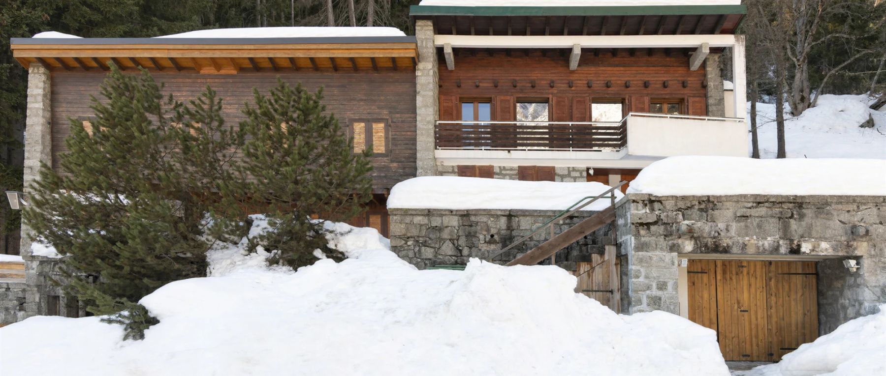 001 chalet coccinelle french alps olivers travels desktop center