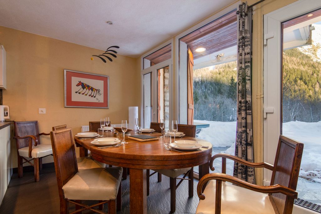 Chalet Coccinelle Chamonix Olivers Travels 3