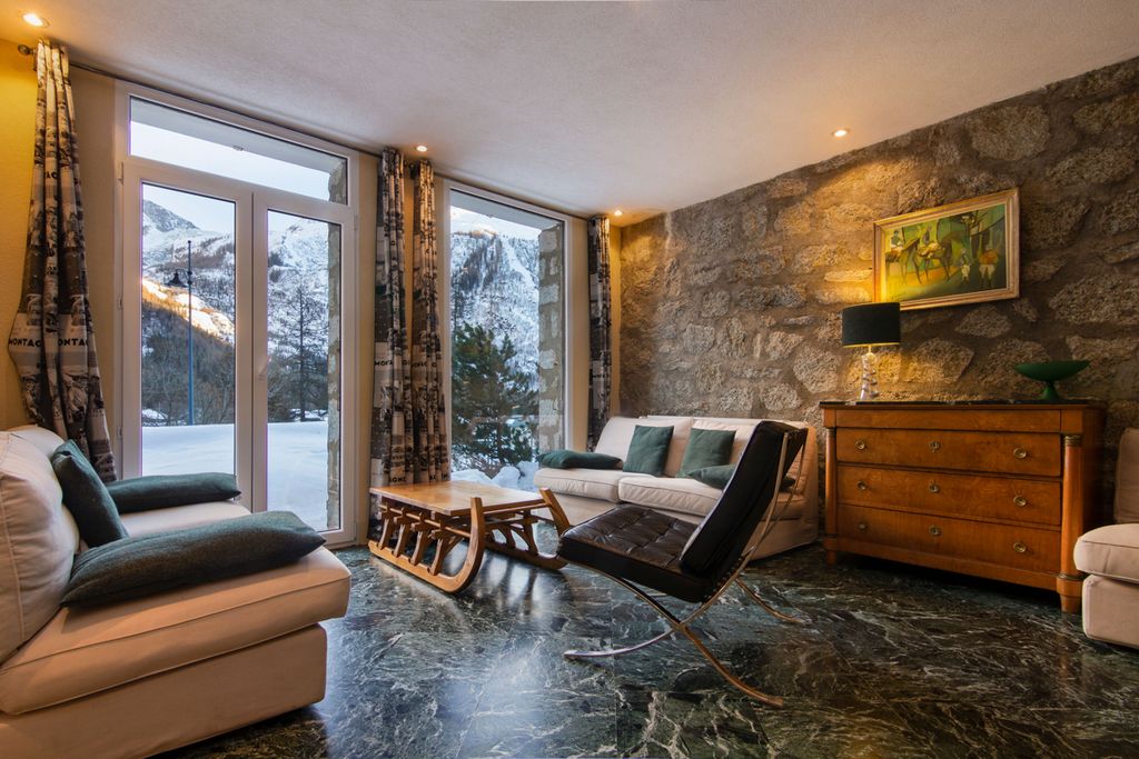 Chalet Coccinelle Chamonix Olivers Travels 2