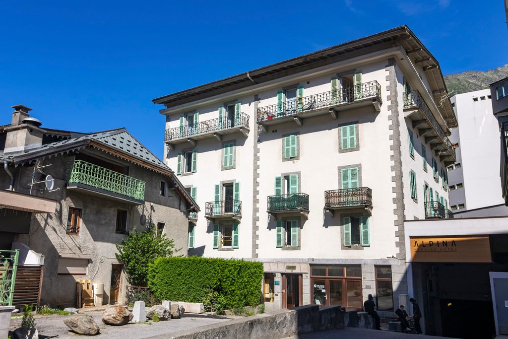 Chalet Esperer Chamonix Olivers Travels 1