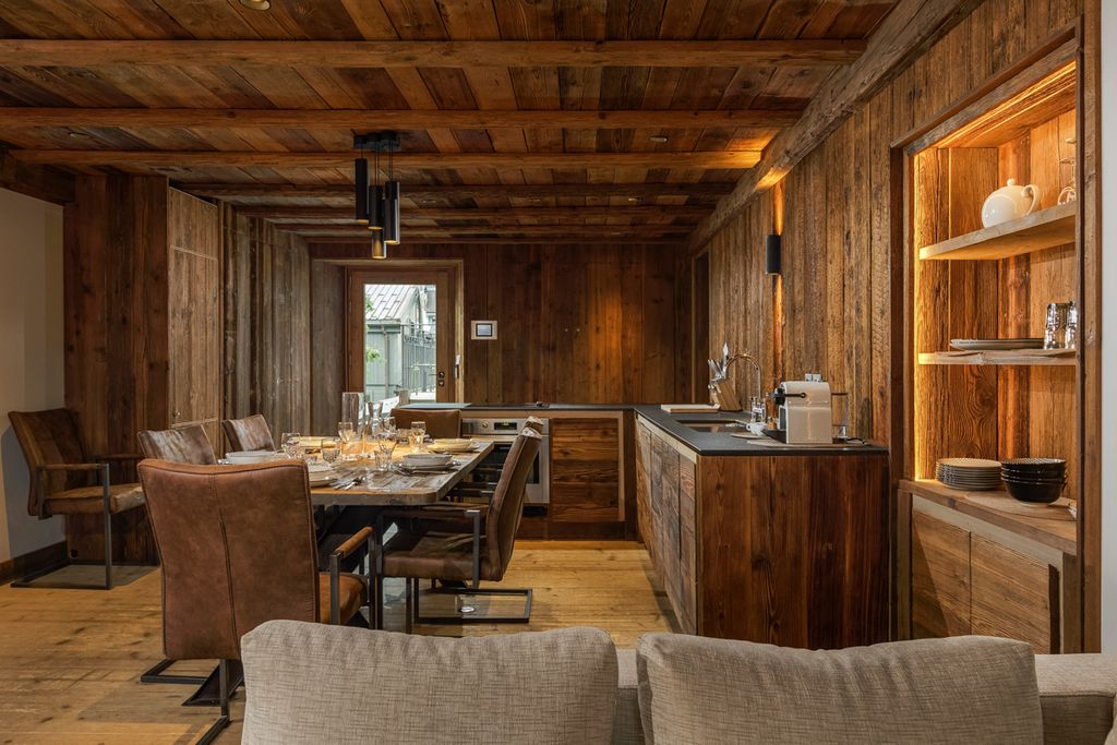 Chalet Esprit Chamonix Olivers Travels 5