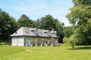 Cottage Du Chateau Trois Tours Normandy Francee OliversTravels 1