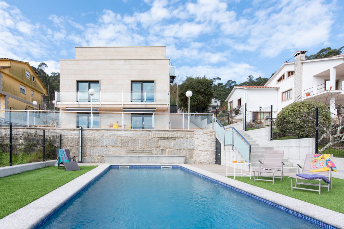 Villa Arneles
