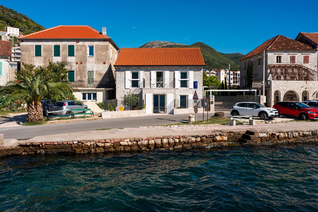 Villa Nikola Bay Of Kotor Olivers Travels2