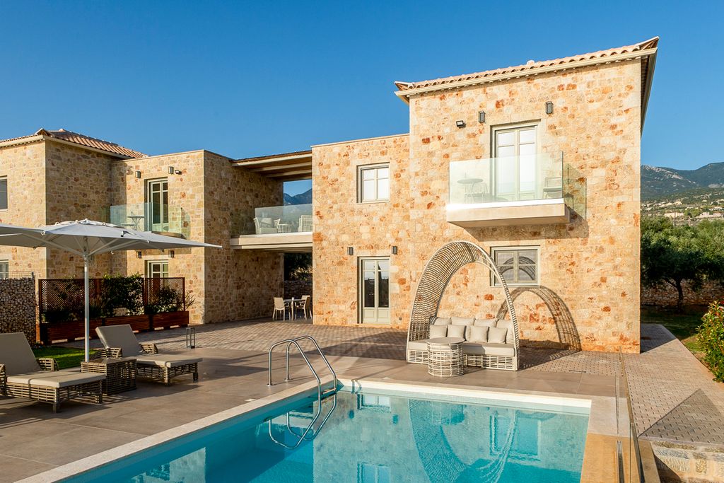 Villa Stoupa 3 Mainland Greece Olivers Travels1