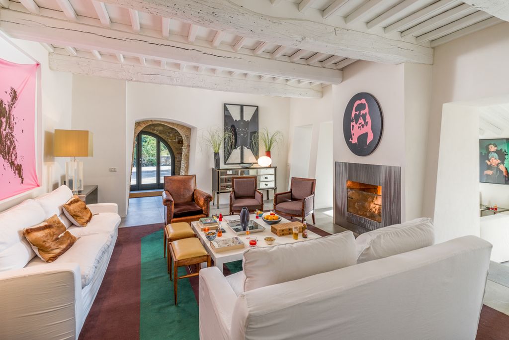 Cento Petali Tuscany Olivers Travels3