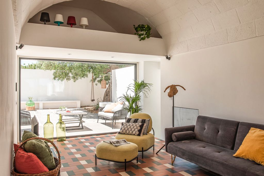 Trulli Piovanello Puglia Olivers Travels3