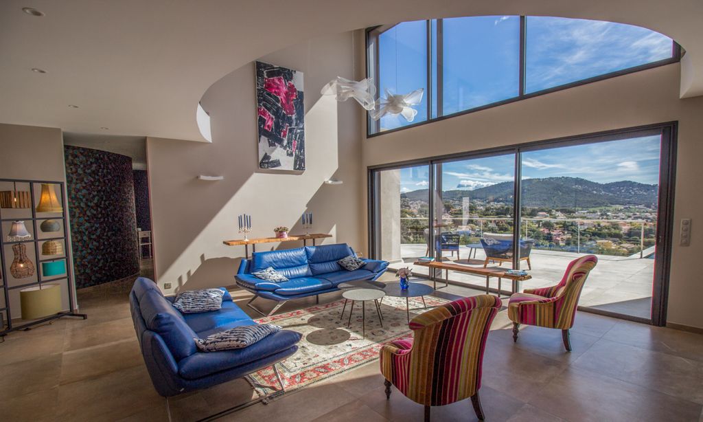 Villa Villiere French Riviera Olivers Travels 3