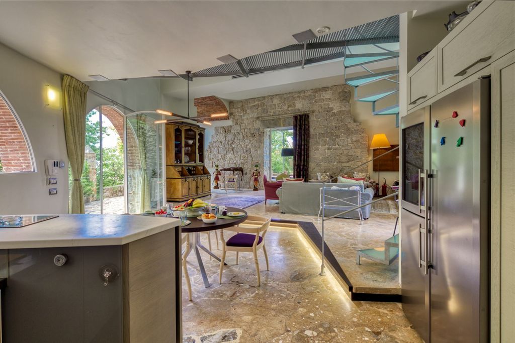 Residenza Castruccio Tuscany Olivers Travels 5 01