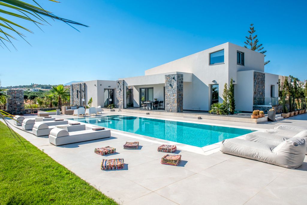 Villa Milos Crete Olivers Travels 1