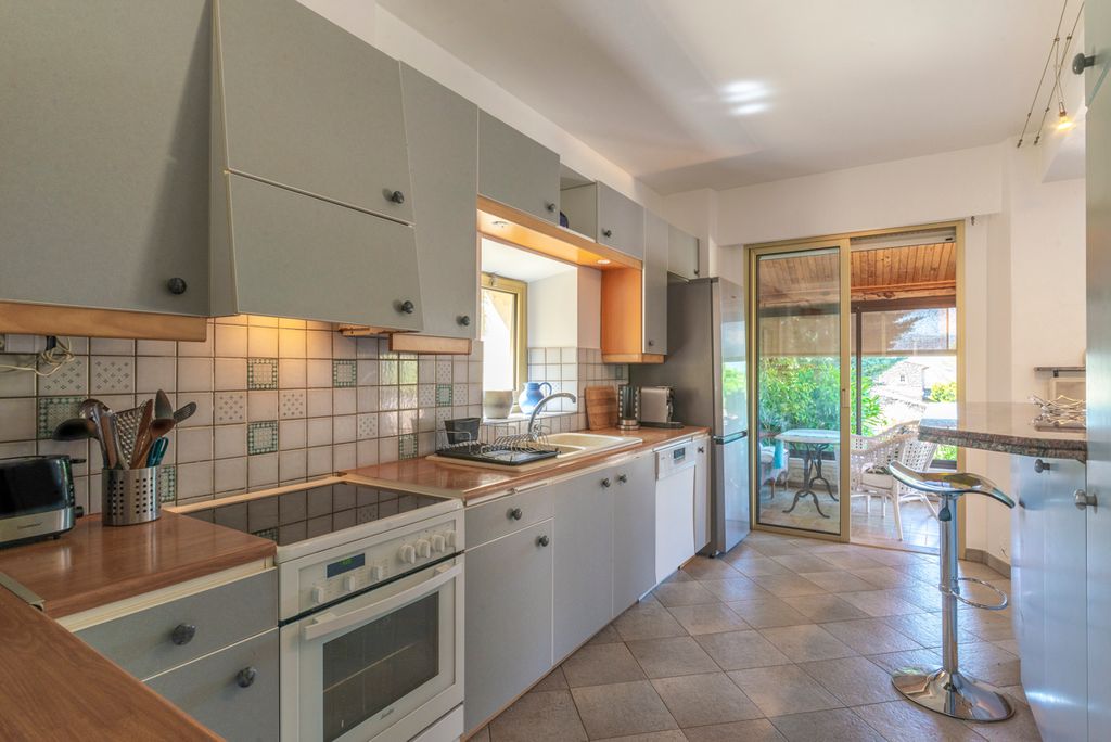 Villa Binoche Provence Olivers Travels 4