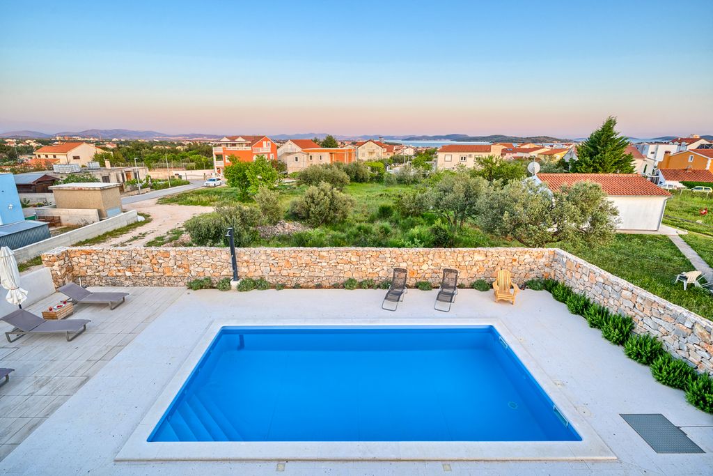 Villa Sky Dalmatia Coast Olivers Travels 2