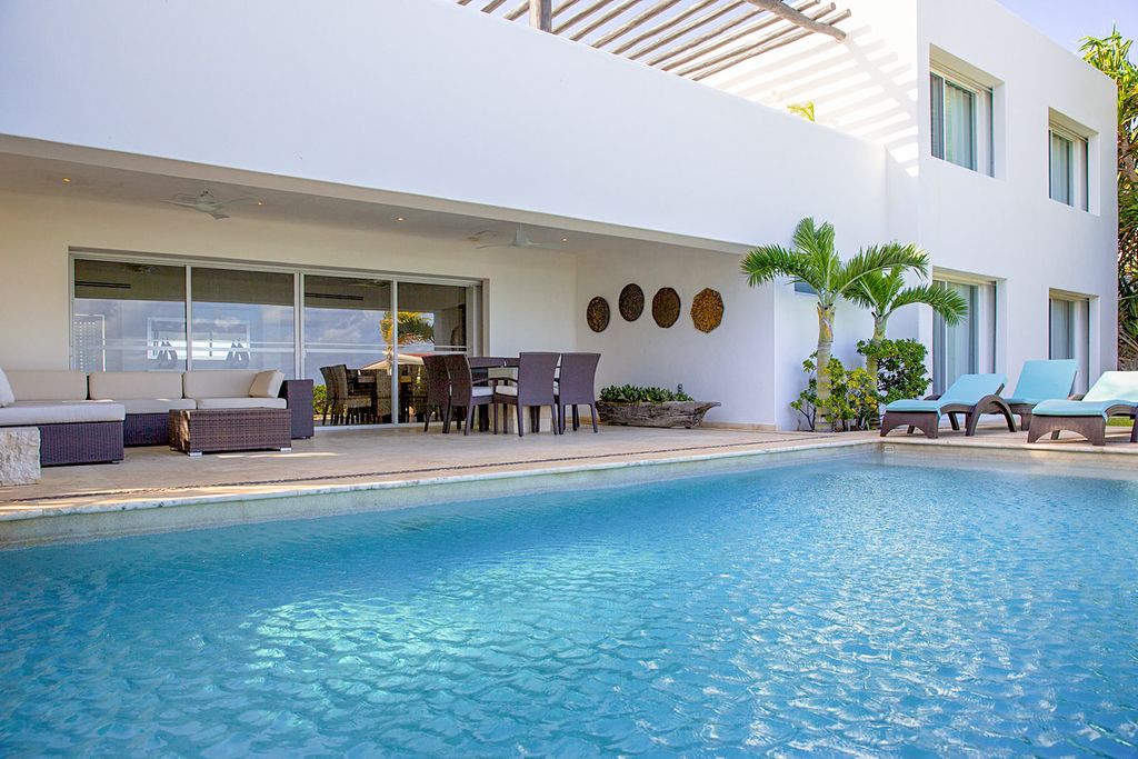 Casa Ligera Playa Del Carmen Olivers Travels 2