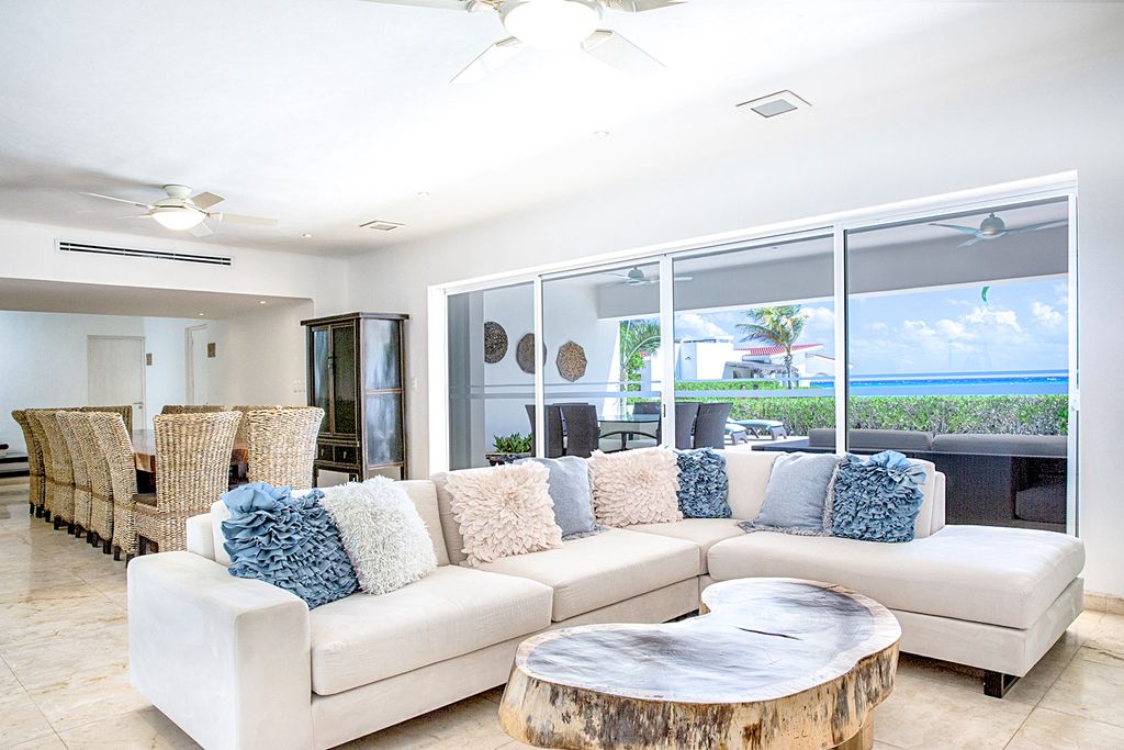 Casa Ligera Playa Del Carmen Olivers Travels 3